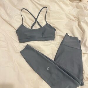Alo yoga steel grey blue airlift workout set